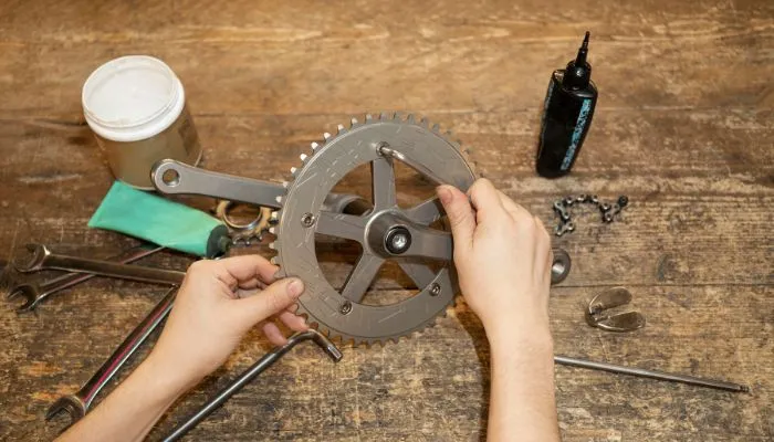 How to Take Off an Old Bike Chain