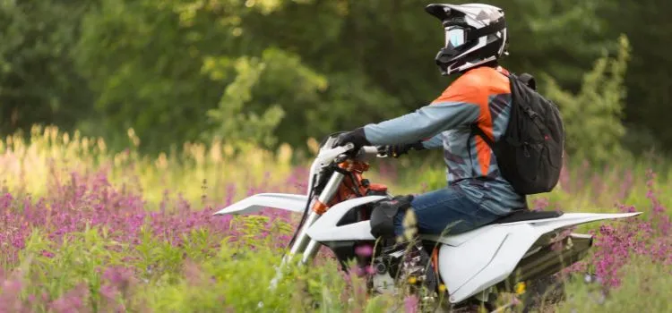 What Age Is Needed To Obtain A Dirt Bike License